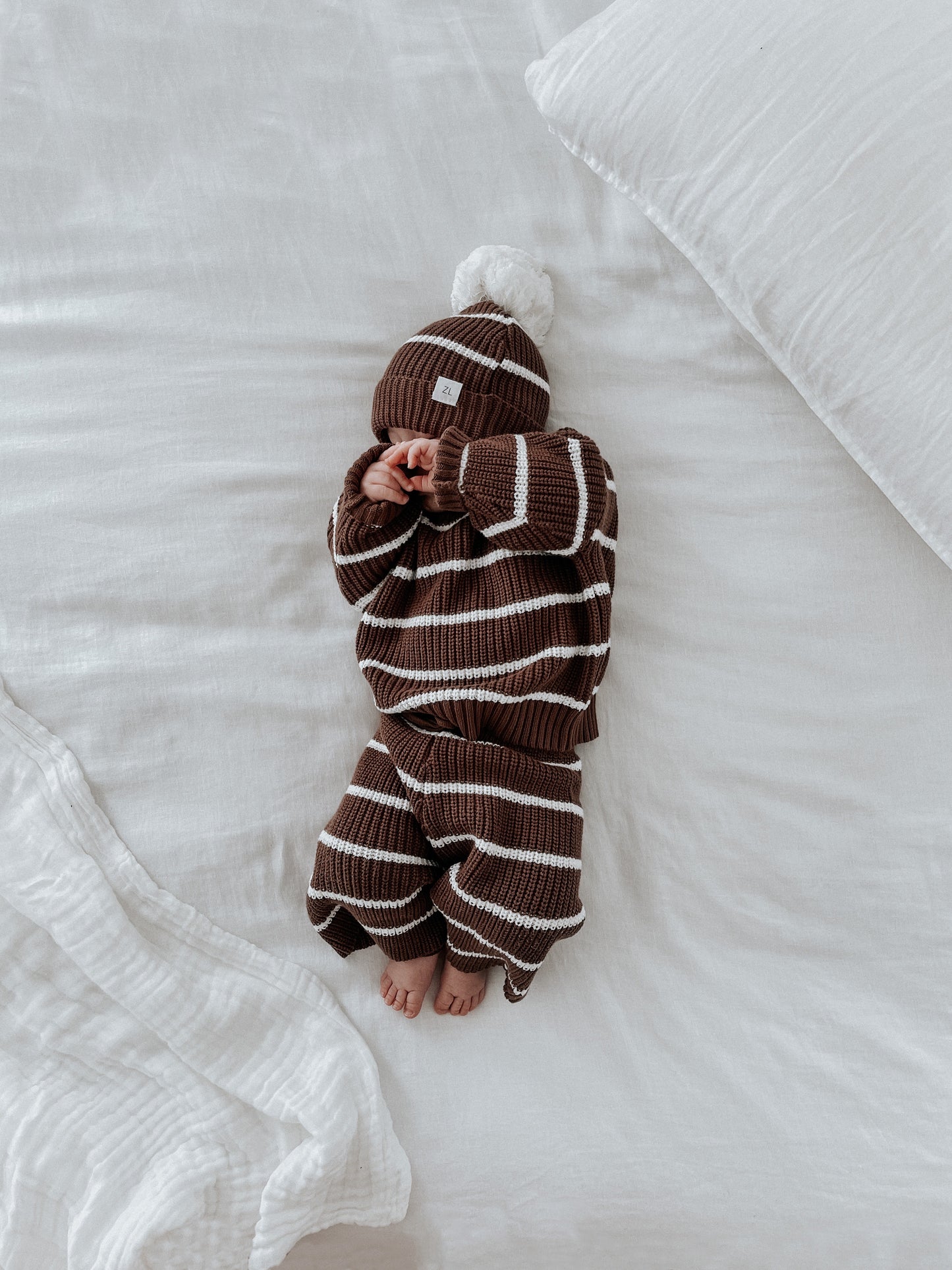 CROPPED PANTS | CHOCOLATE STRIPE