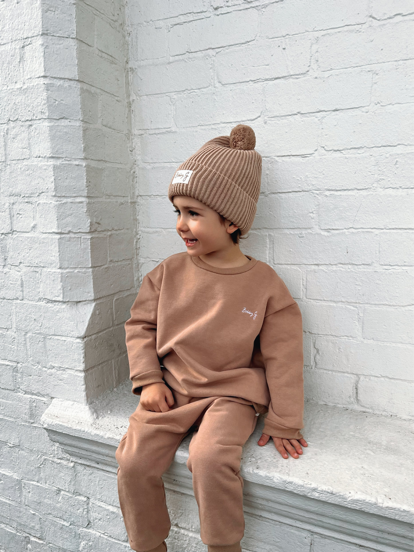 PULLOVER | HOT CHOCOLATE