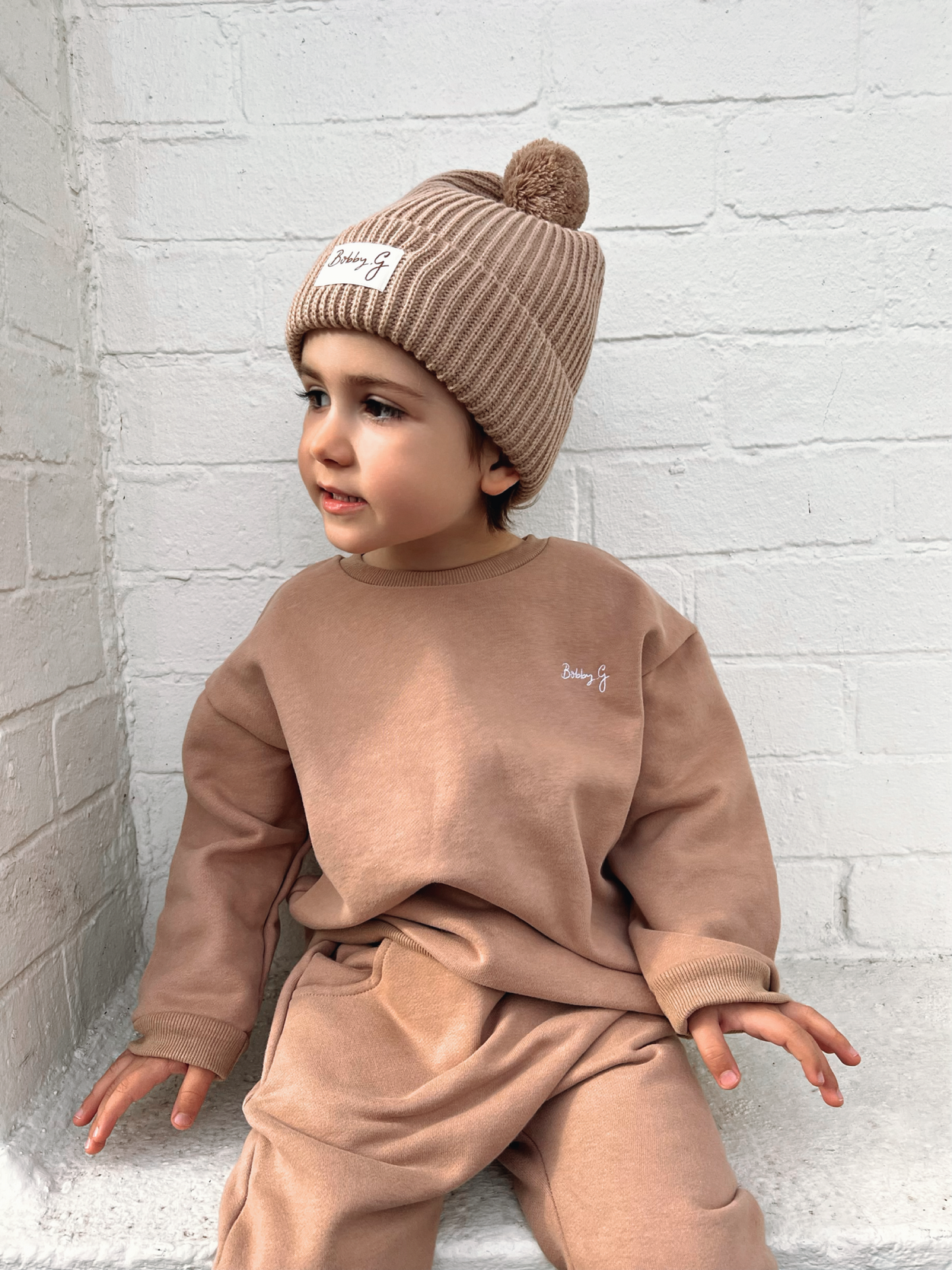PULLOVER | HOT CHOCOLATE