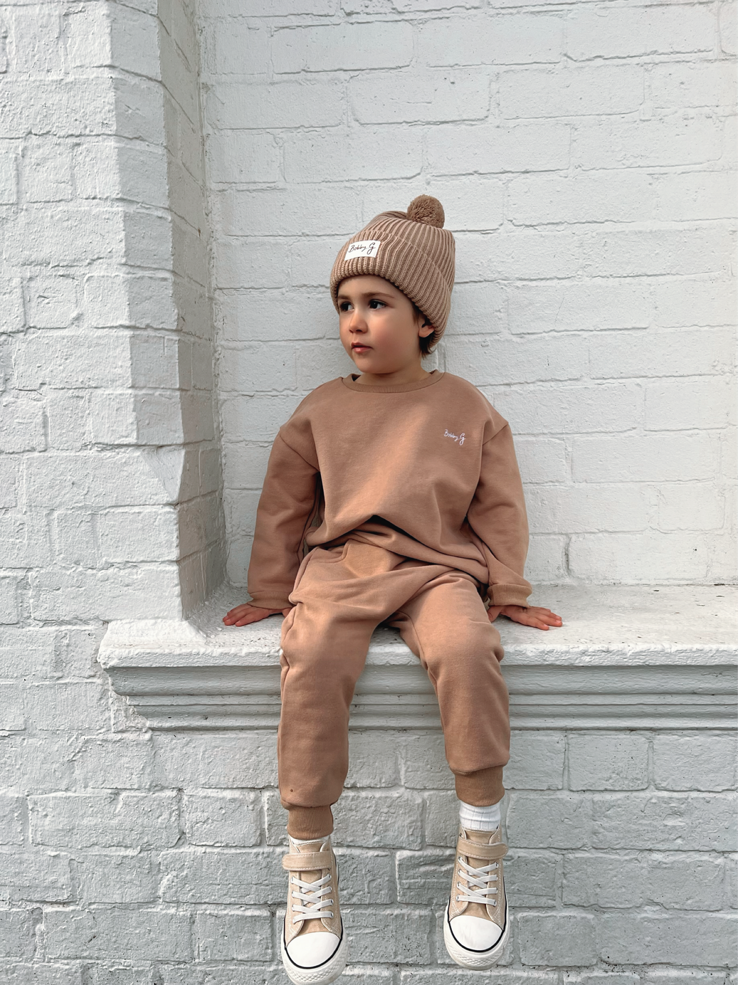 PULLOVER | HOT CHOCOLATE