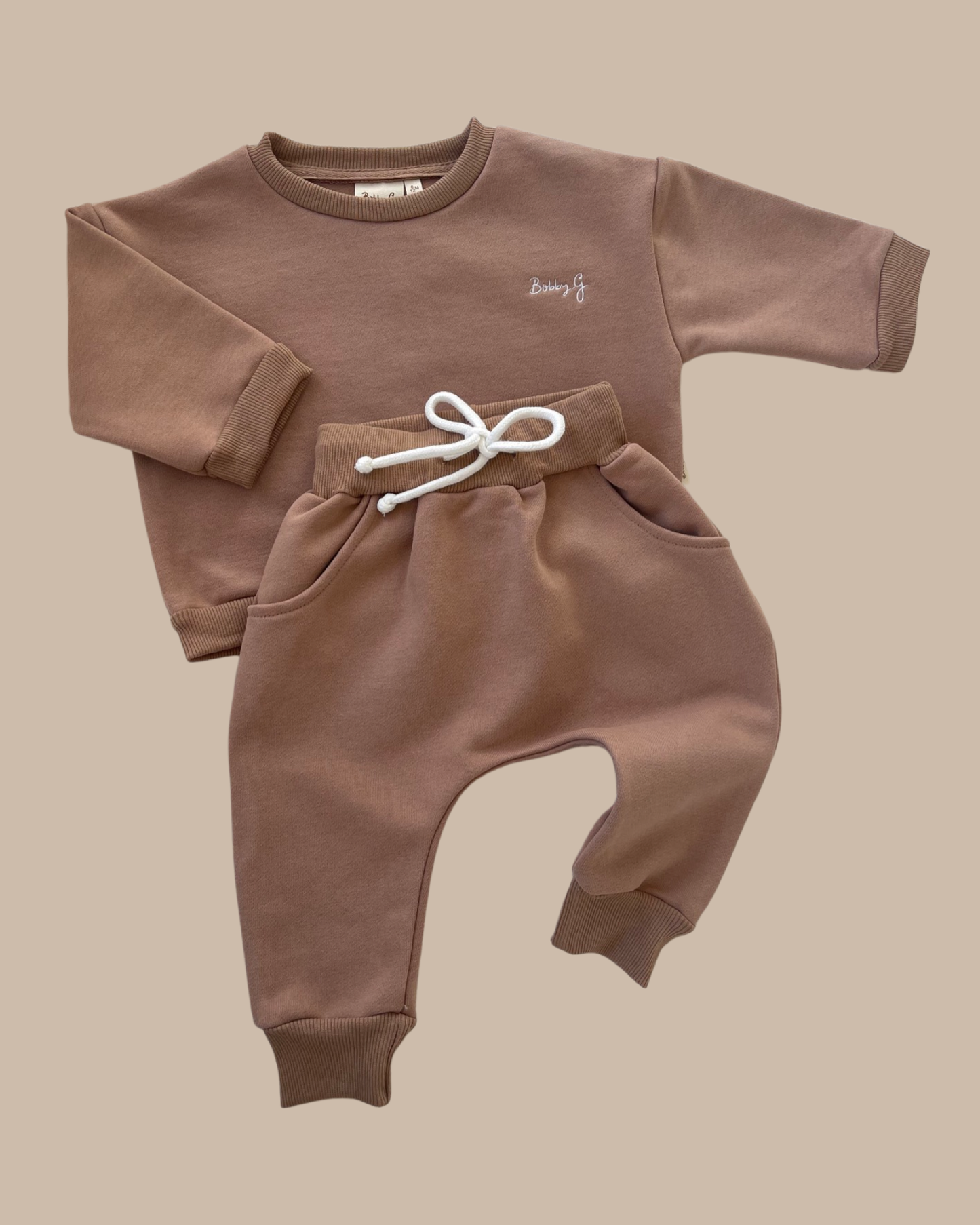 JOGGERS | HOT CHOCOLATE