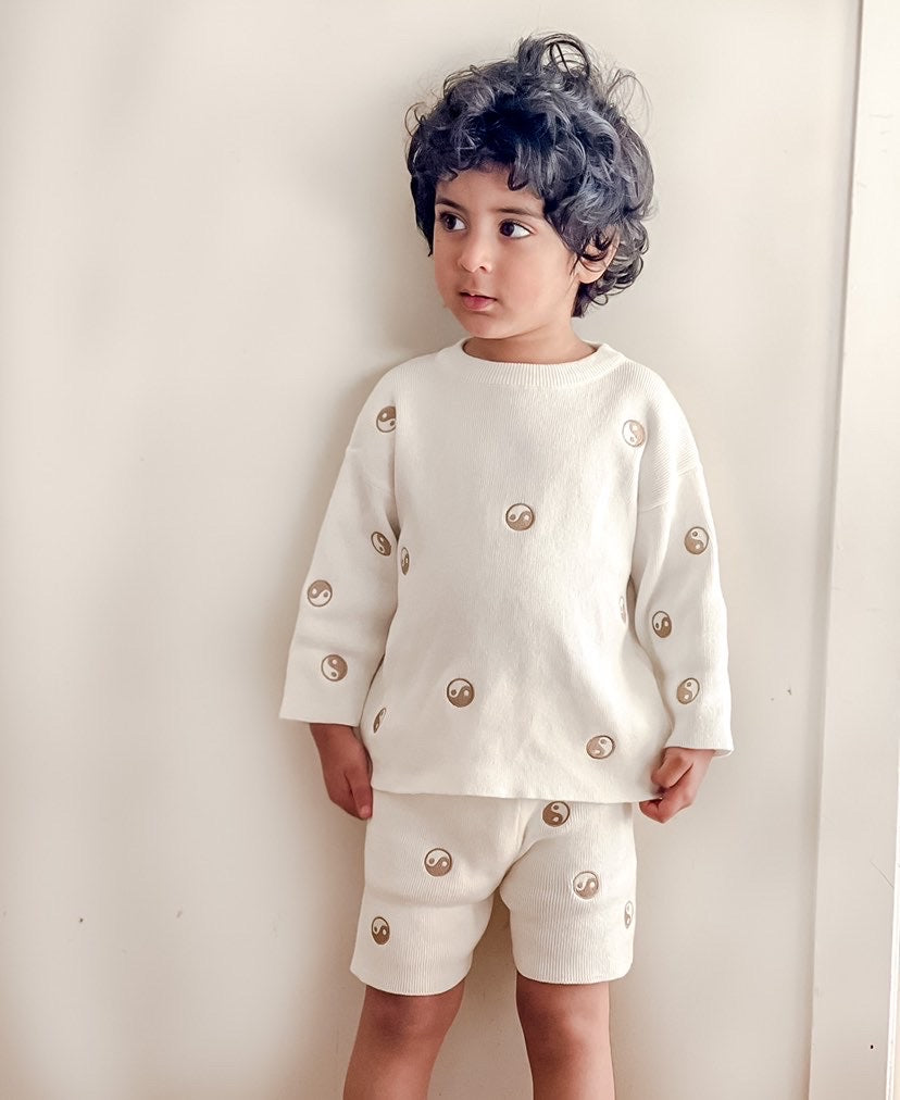 YIN YANG KNIT SHORTS SET | WHITE