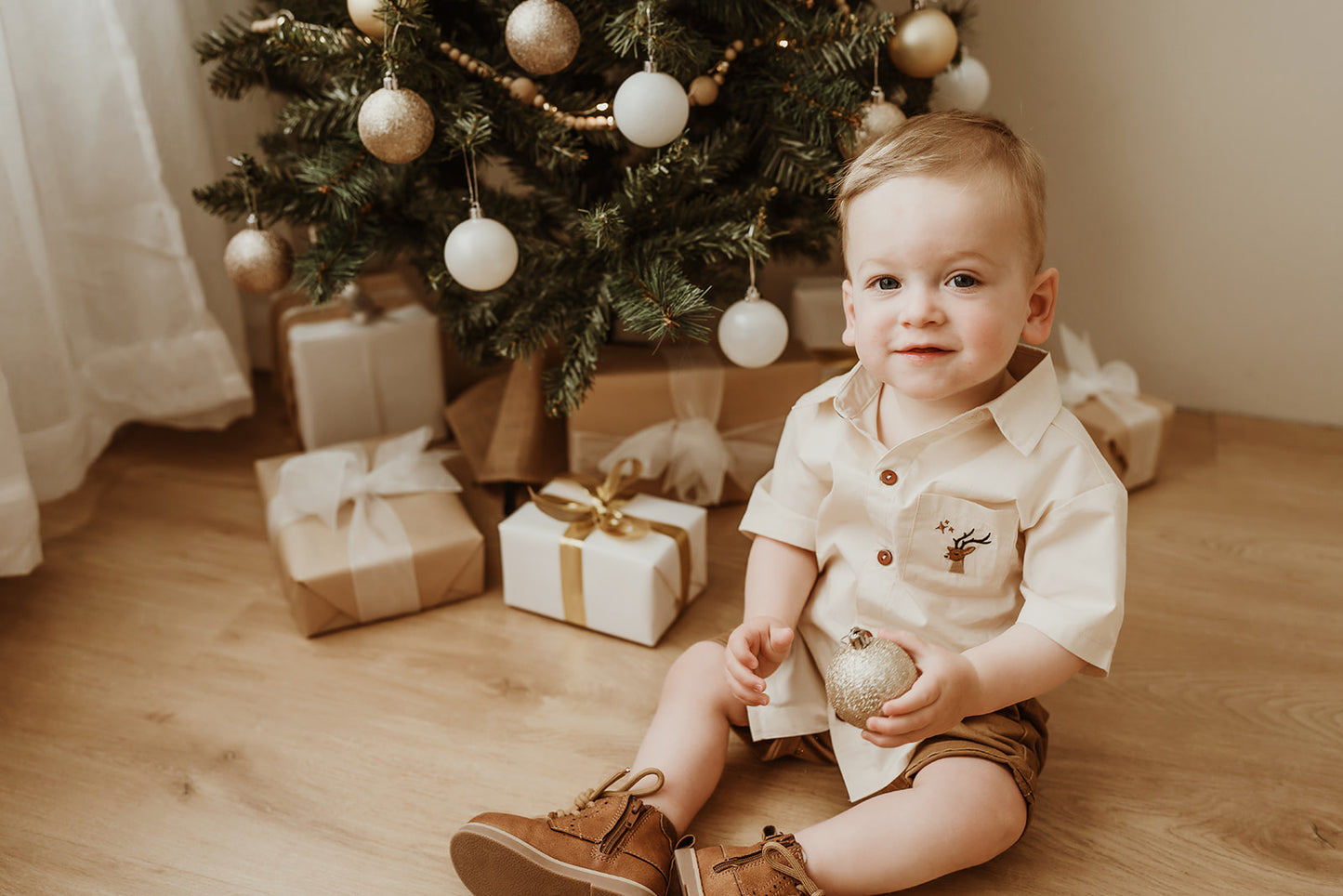 ELIJAH CHRISTMAS BUTTON UP