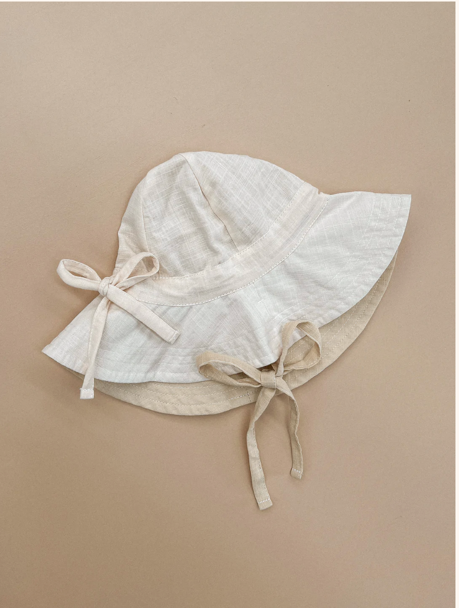 REVERSIBLE LINEN HAT | CREAM/SAND