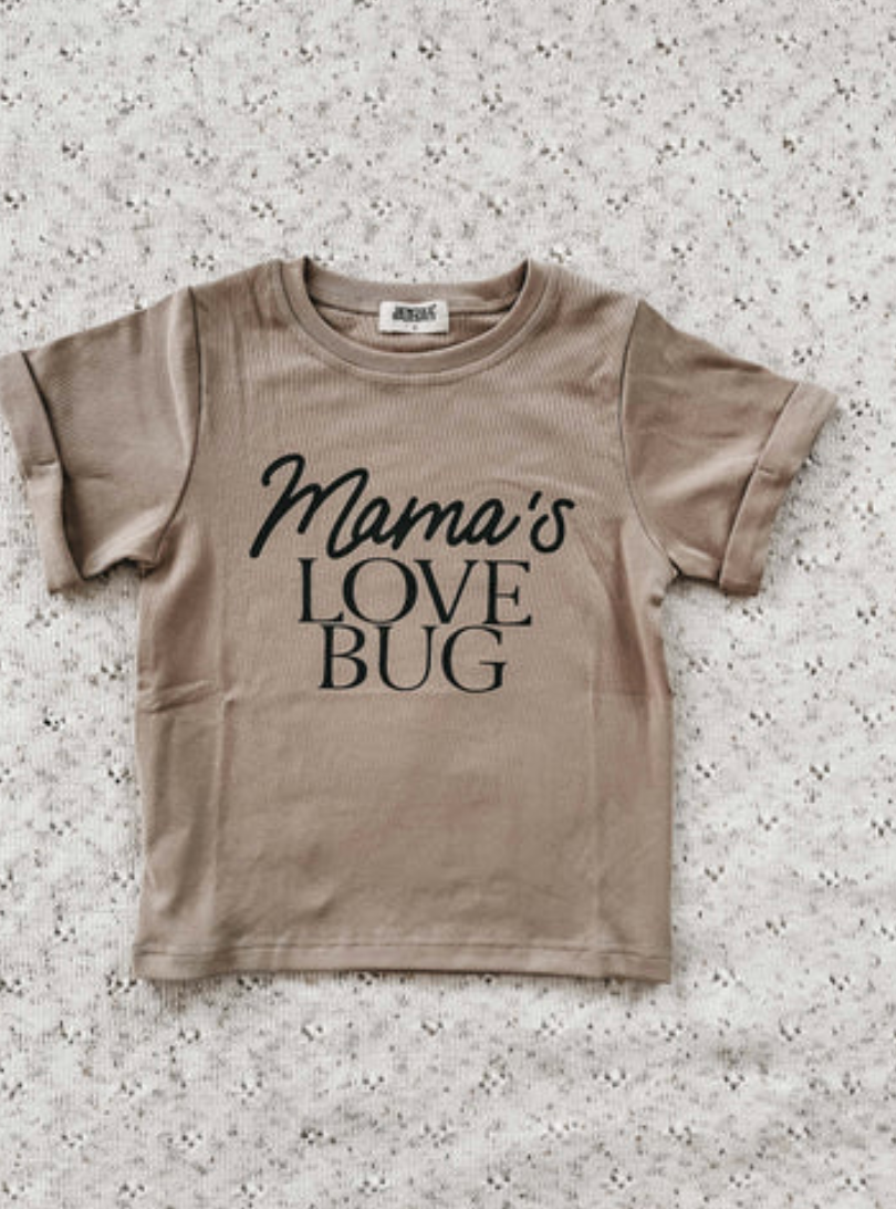 MAMAS LOVE BUG BODYSUIT/TEE